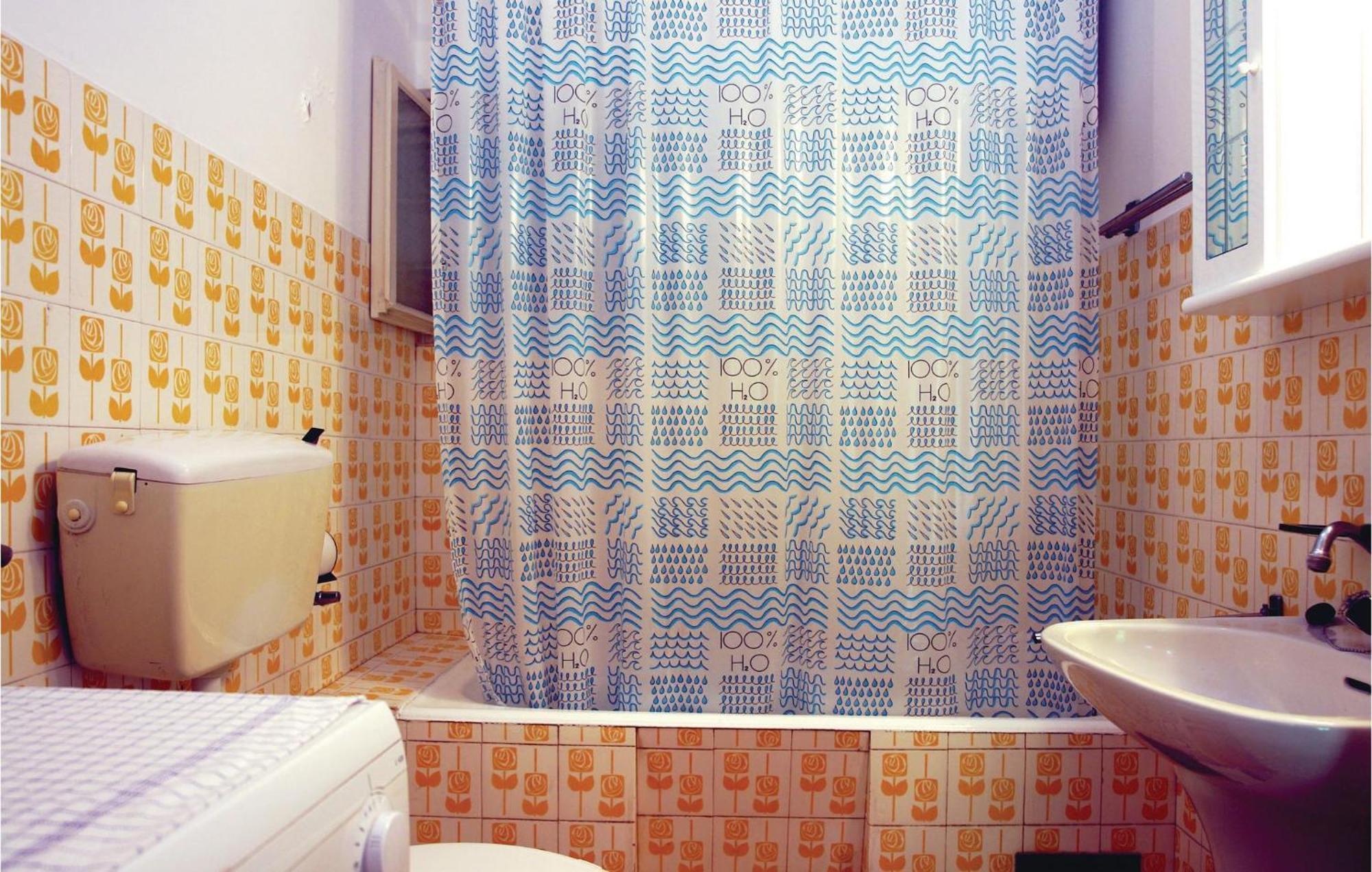 Stunning Apartment In Pula With Kitchen מראה חיצוני תמונה